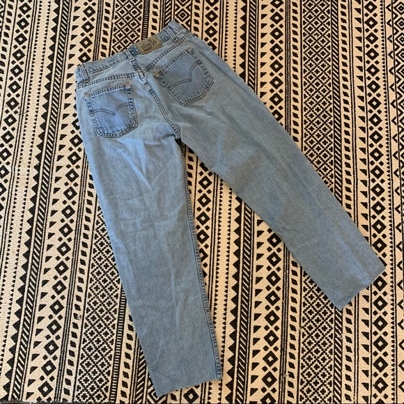 VINTAGE Levi’s Silver Tag Mom Jeans - Picture 5 of 5